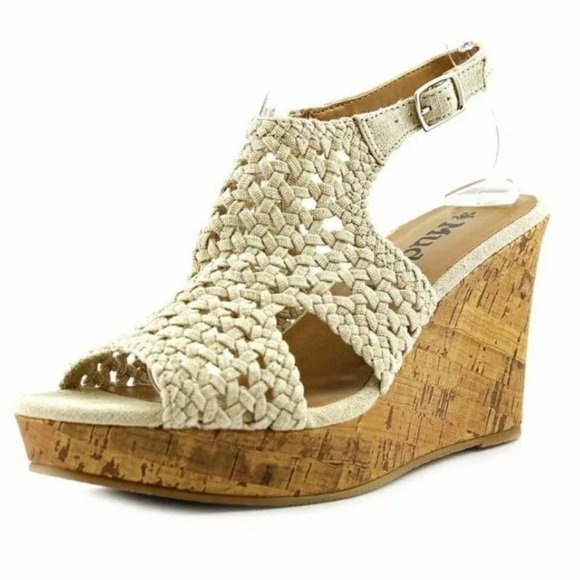 cream low wedge sandals